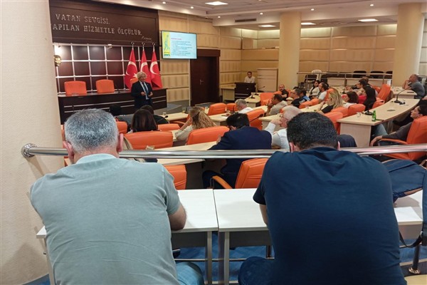 Kepez Belediyesi personeline  yönelik eğitimler düzenleniyor