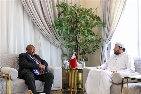 Al Muraikhi, Zambiya Cumhurbaşkanı’nın özel temsilcisi Fundanga ile görüştü