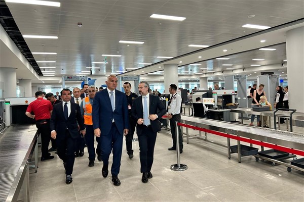 Bakan Ersoy: Antalya’da bu yıl hedefimiz 18 milyon yabancı ziyaretçiye ulaşmak