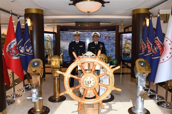 Fransa Deniz Kuvvetleri Komutanı Vaujour, Deniz Kuvvetleri Karargahı’nı ziyaret etti