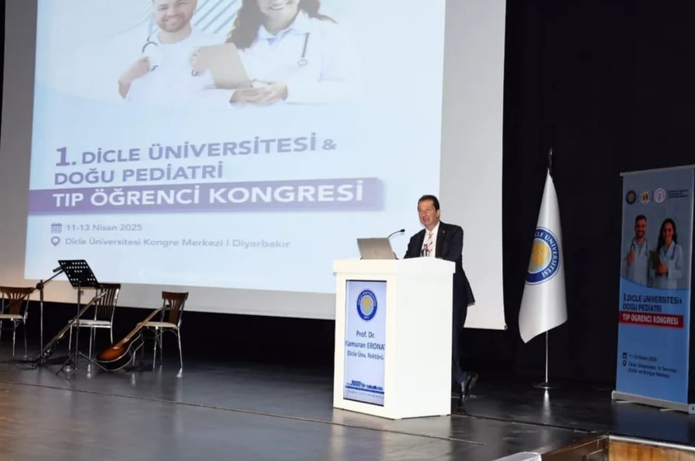 Dicle Üniversitesi’nde “1. Doğu Pediatri Tıp Öğrenci Kongresi” Başladı