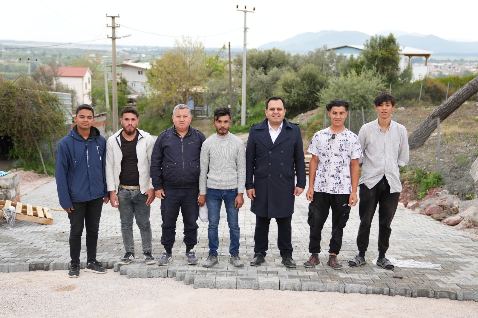 Başkan Durmuş, parke çalışmalarını inceledi