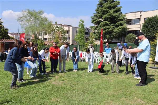 Otizm Spor Ve Yaşam Evi’nde çocuklar ve aileler eğlendi