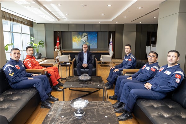 Seçer: Mersin halkı sabırsızlıkla ‘Türk Yıldızları’nı bekliyor