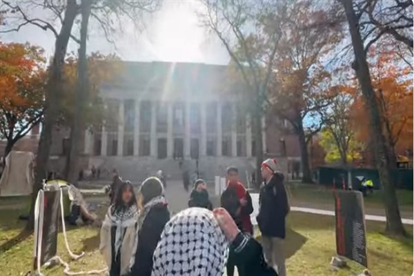 Harvard Üniversitesi, Trump’ın okula sağlanan fonu dondurma kararı nedeniyle dava açtı