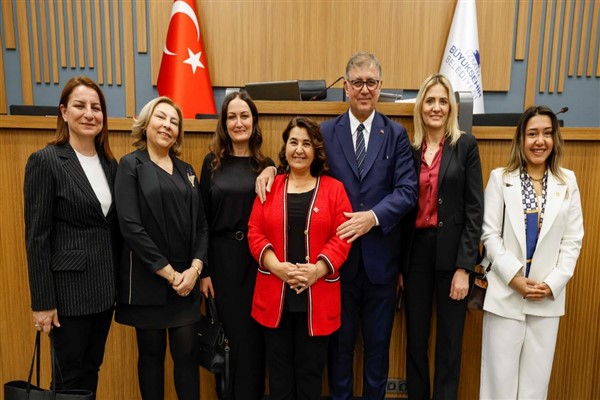 Tugay: Bizim İzmir’de bir anlayışı değiştirmemiz gerekiyor