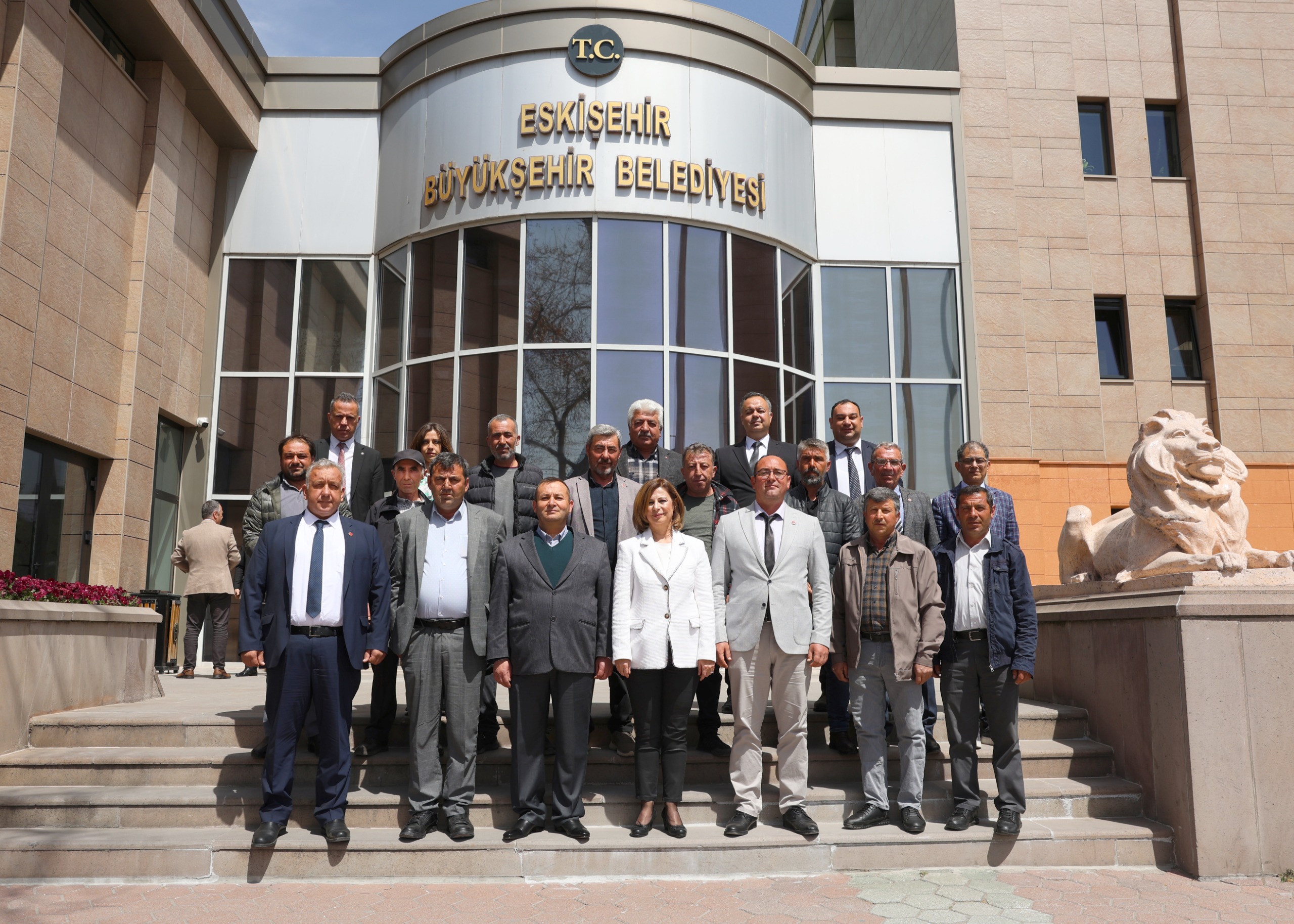 Başkan Ünlüca, Han ilçesindeki mahalle muhtarlarıyla buluştu