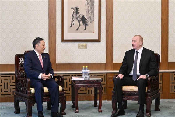 Azerbaycan Cumhurbaşkanı Aliyev’in Pekin’deki temasları sürüyor