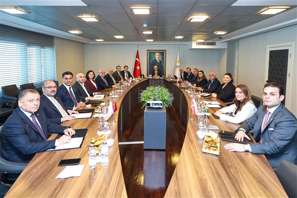 İYİ Parti Genel Başkanı Dervişoğlu, Başkanlık Divanı üyeleri ile görüştü