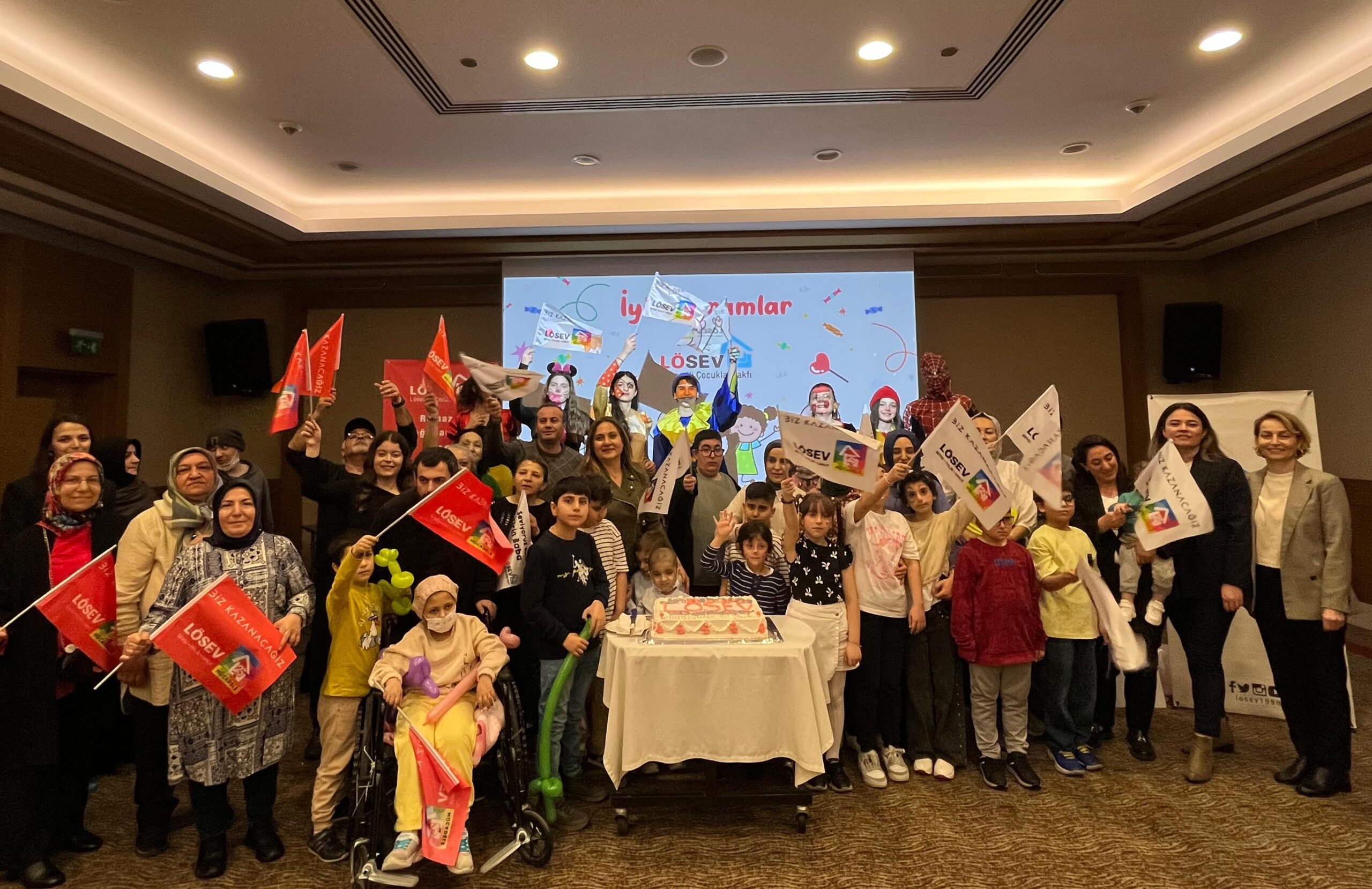 LÖSEV İstanbul’da Ramazan Bayramını kutladı