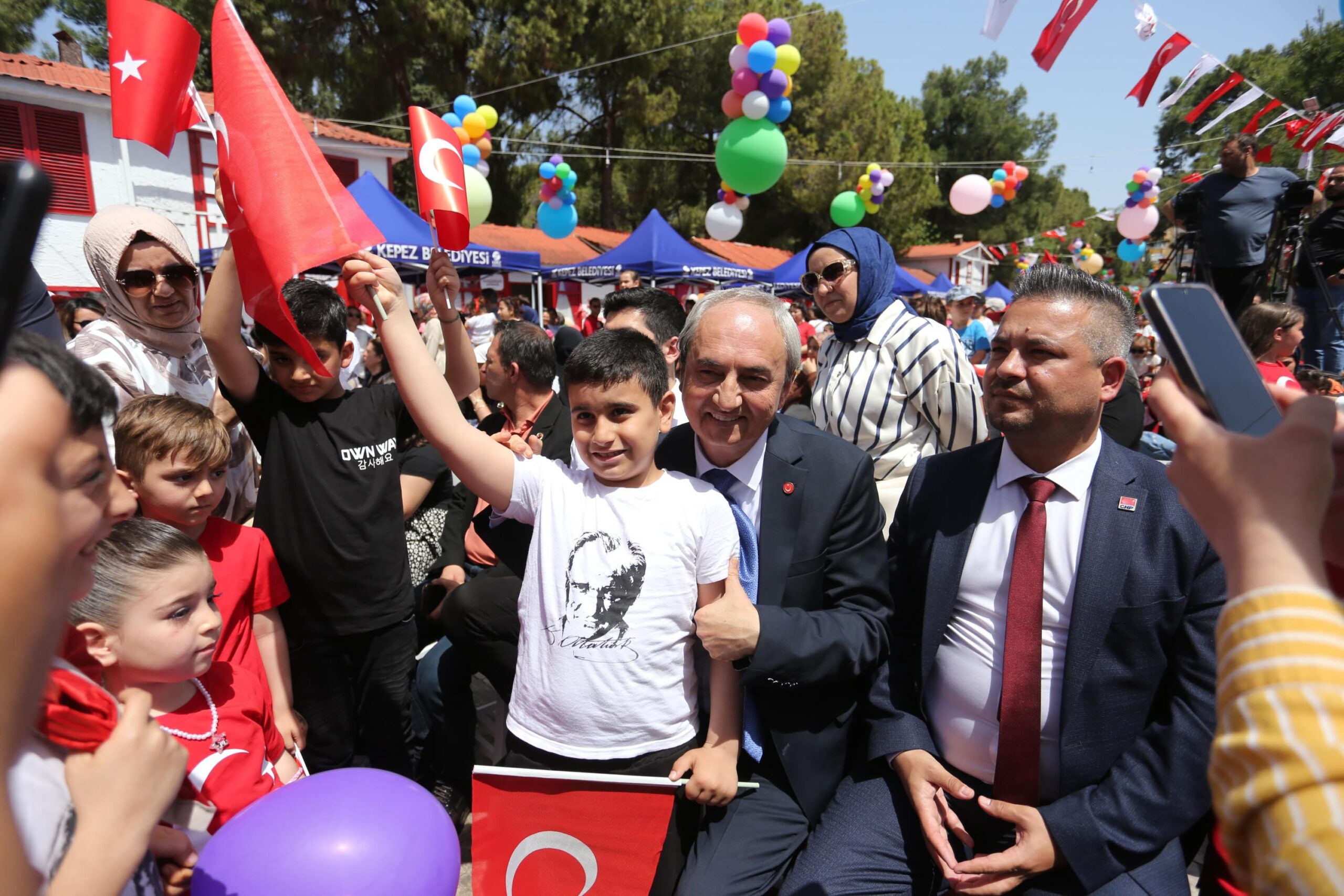 Kepez’de ‘23 Nisan Çocuk Şenliği’  düzenlendi