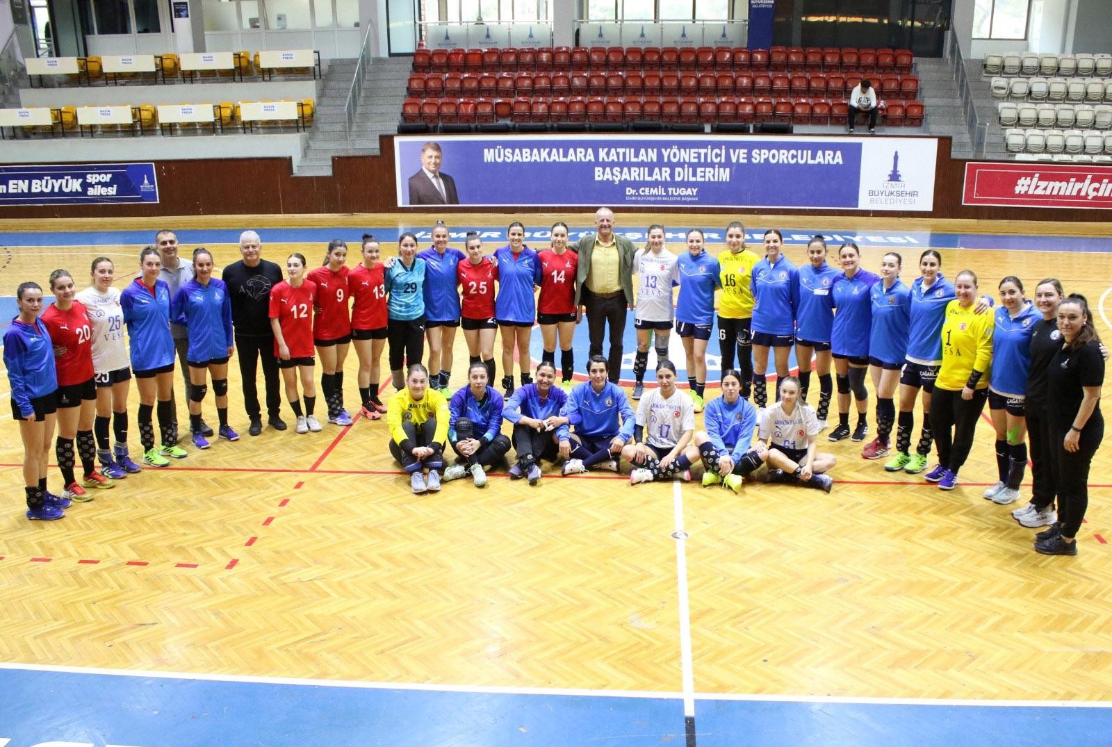 İzmir Büyükşehir Belediyesi Spor Kulübü nisan ayında 15 ayrı branşta mücadele edecek