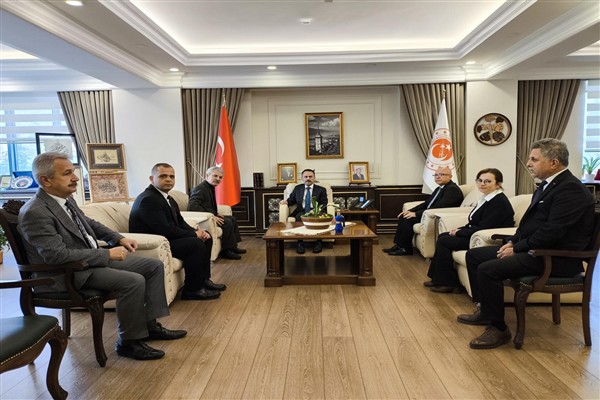 Kocaeli Valisi Aktaş’tan İzmit İlçe Kaymakamlığı’na ziyaret