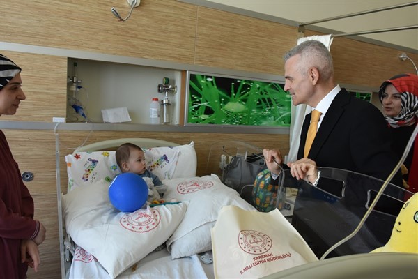 Karaman’da tedavi gören çocuklara 23 Nisan ziyareti