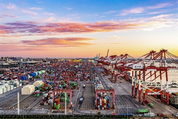 Çin, Trump’ın “liman ücreti”ne tepki gösterdi