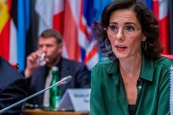 AB Komisyon Üyesi Leyen, Bakan Lammy ile Sudan Konferansı’nda görüştü