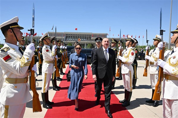 Azerbaycan Cumhurbaşkanı Aliyev, Çin ziyaretini tamamladı