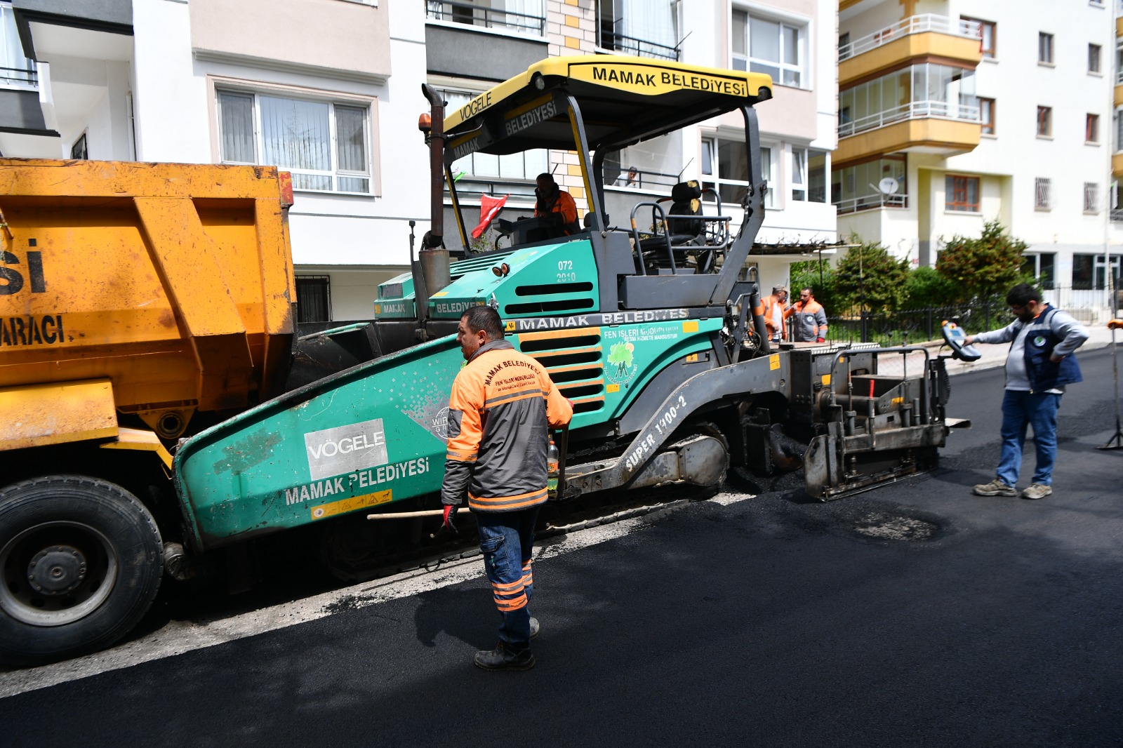 Mamak Belediyesi, asfalt çalışmalarına başladı