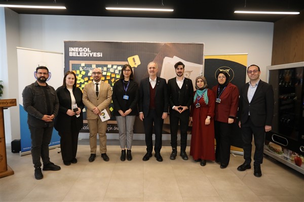 İnegöl Belediyesi, Nöbetçi Kitaphanelerin En’lerine ödüllerini verdi