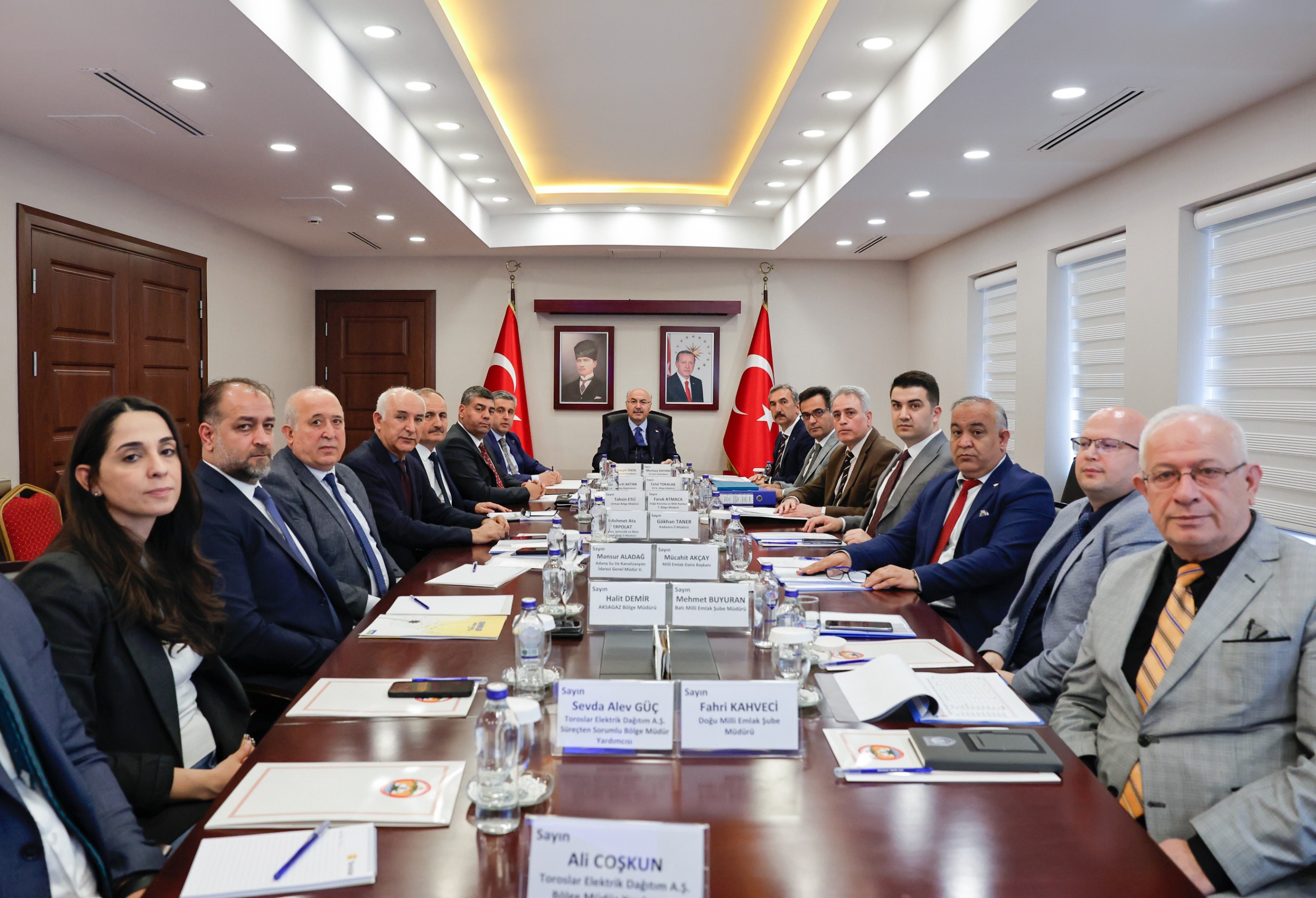 Seyhan Baraj Gölü çevresindeki kamu arazilerinin işgallerine yönelik toplantı yapıldı