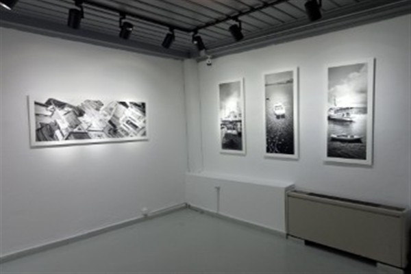 Nilüfer Fotoğraf Müzesi’nde “Enine Boyuna Bakış” sergisi açıldı