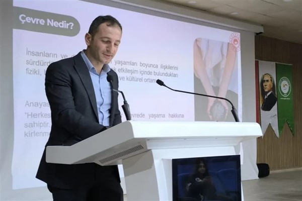 Iğdır’da “Sıfır Atık: Kampüs İçin Sürdürülebilir Çözümler” paneli düzenlendi