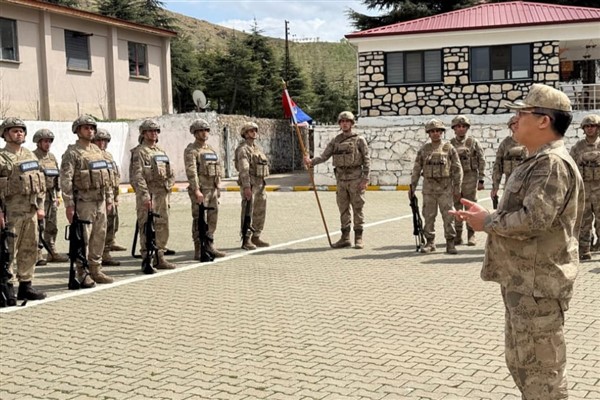 Tunceli İl Jandarma Komutanlığı, Elazığ’da görevli personelle bayramlaştı
