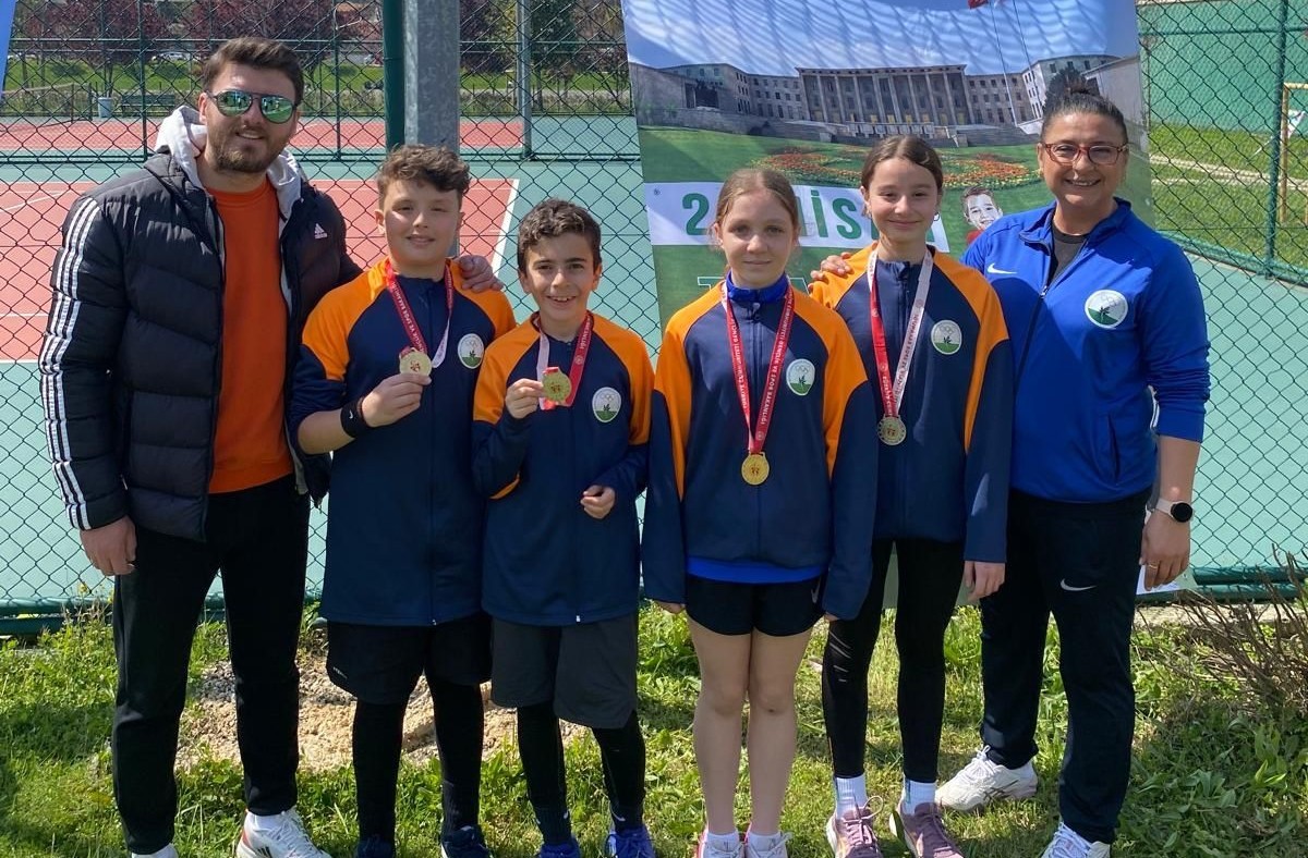 Osmangazi Belediyesispor’un sporcuları TBMM Kupası Tenis Turnuvası’na katıldı