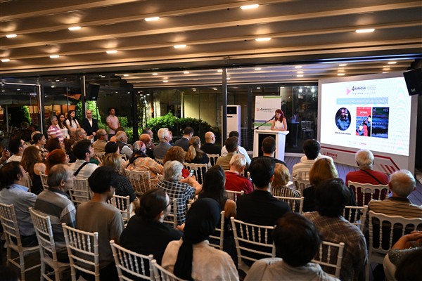 Bornova Belediyesi, sinemaseverleri bir araya getiriyor