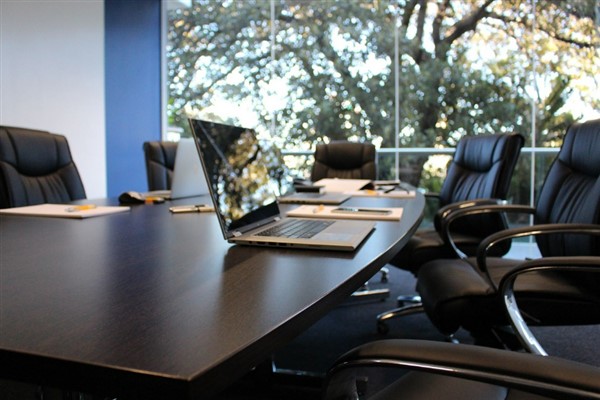 Bakan Uraloğlu, Yeşilay Cemiyeti Genel Başkanı Dinç ve heyetini ağırladı