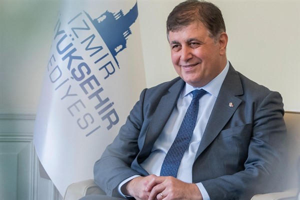 Başkan Tugay: İzmir’deki bütün takımlarımızın başarısını istiyorum