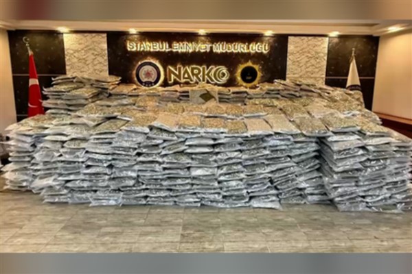 İstanbul’da 880 kilogram uyuşturucu madde ele geçirildi