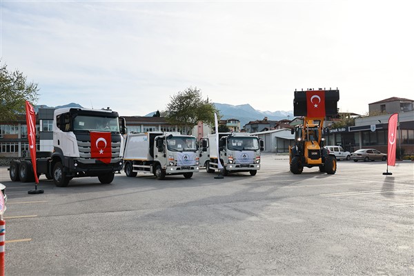 Pamukkale Belediyesi, araç filosunu güçlendiriyor