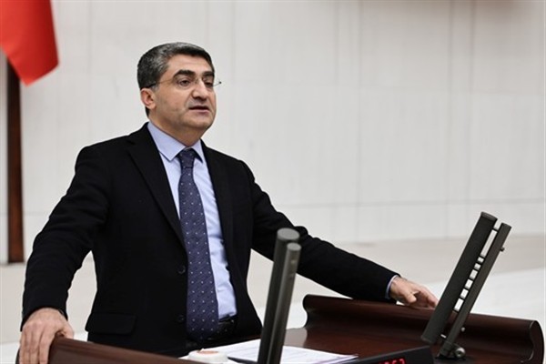 DEVA Partili Ekmen: Tarihsel eşiği ancak hep beraber aşabiliriz