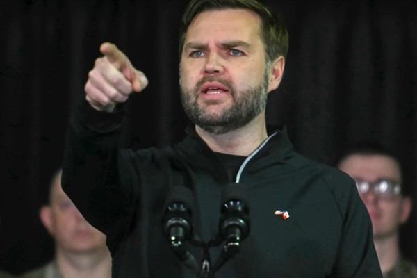 JD Vance, ABD’nin Arktik adasındaki çıkarlarını “ne olursa olsun” koruyacağını söyledi