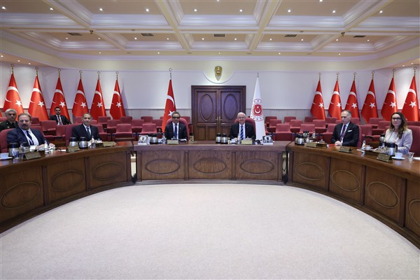 Bakan Güler, ABD Ticaret Odası Başkan Yardımcısı Choksy’i kabul etti