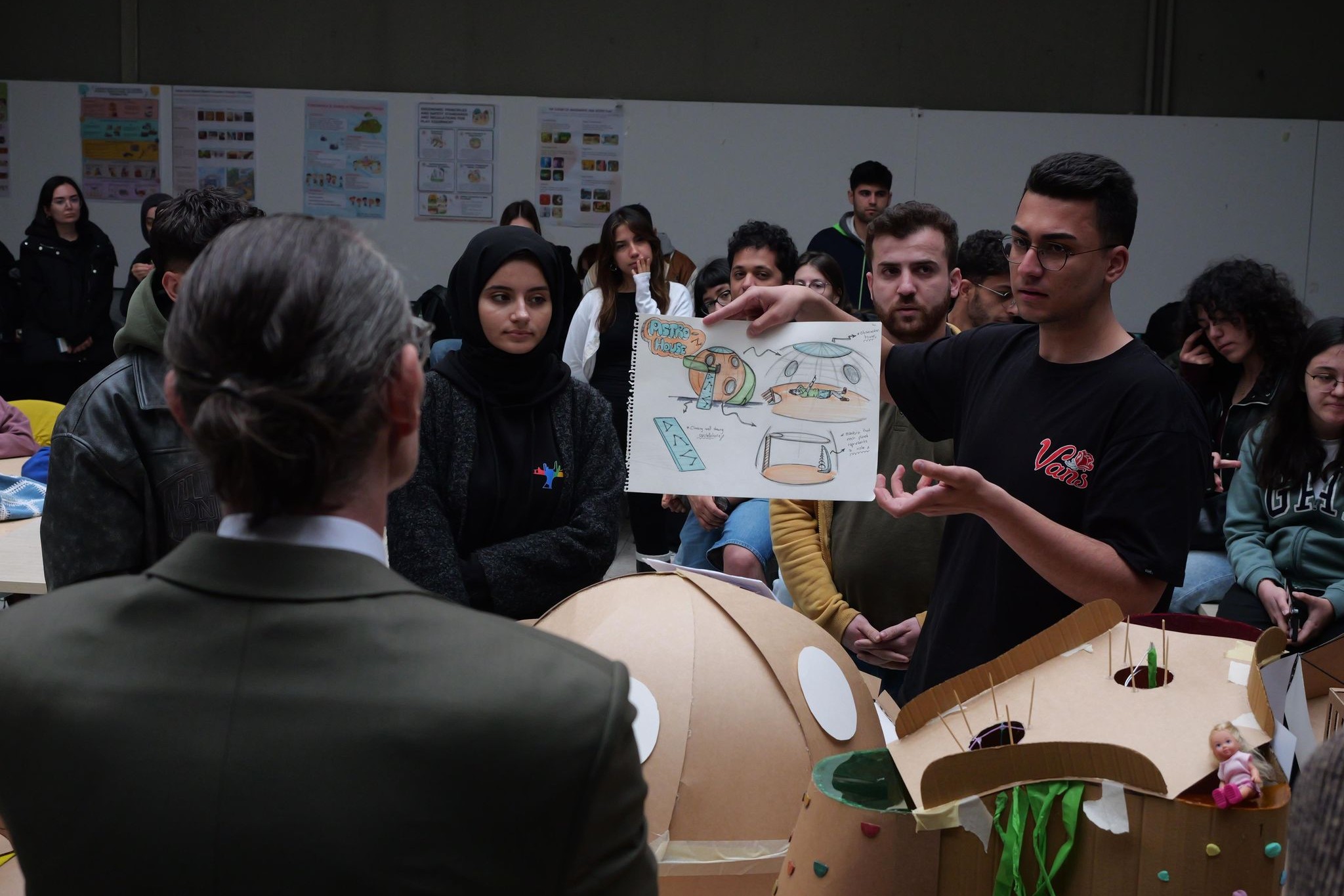 Başkan Beşikcioğlu, ODTÜ Mimarlık Fakültesi öğrencileriyle buluştu