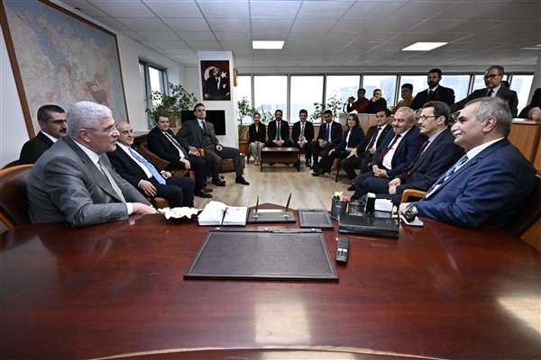 İYİ Parti Genel Başkanı Dervişoğlu’ndan Yeniçağ Gazetesi’ne ziyaret