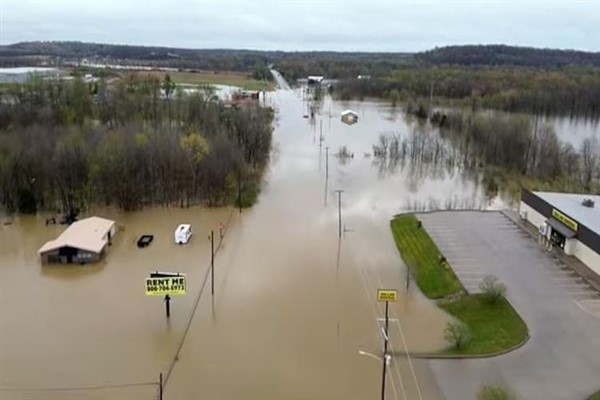 ABD’de fırtına, sel ve kasırgada ölenlerin sayısı 12 oldu
