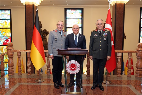 Genelkurmay Başkanı Gürak, Almanya Genelkurmay Başkanı Breuer ile görüştü