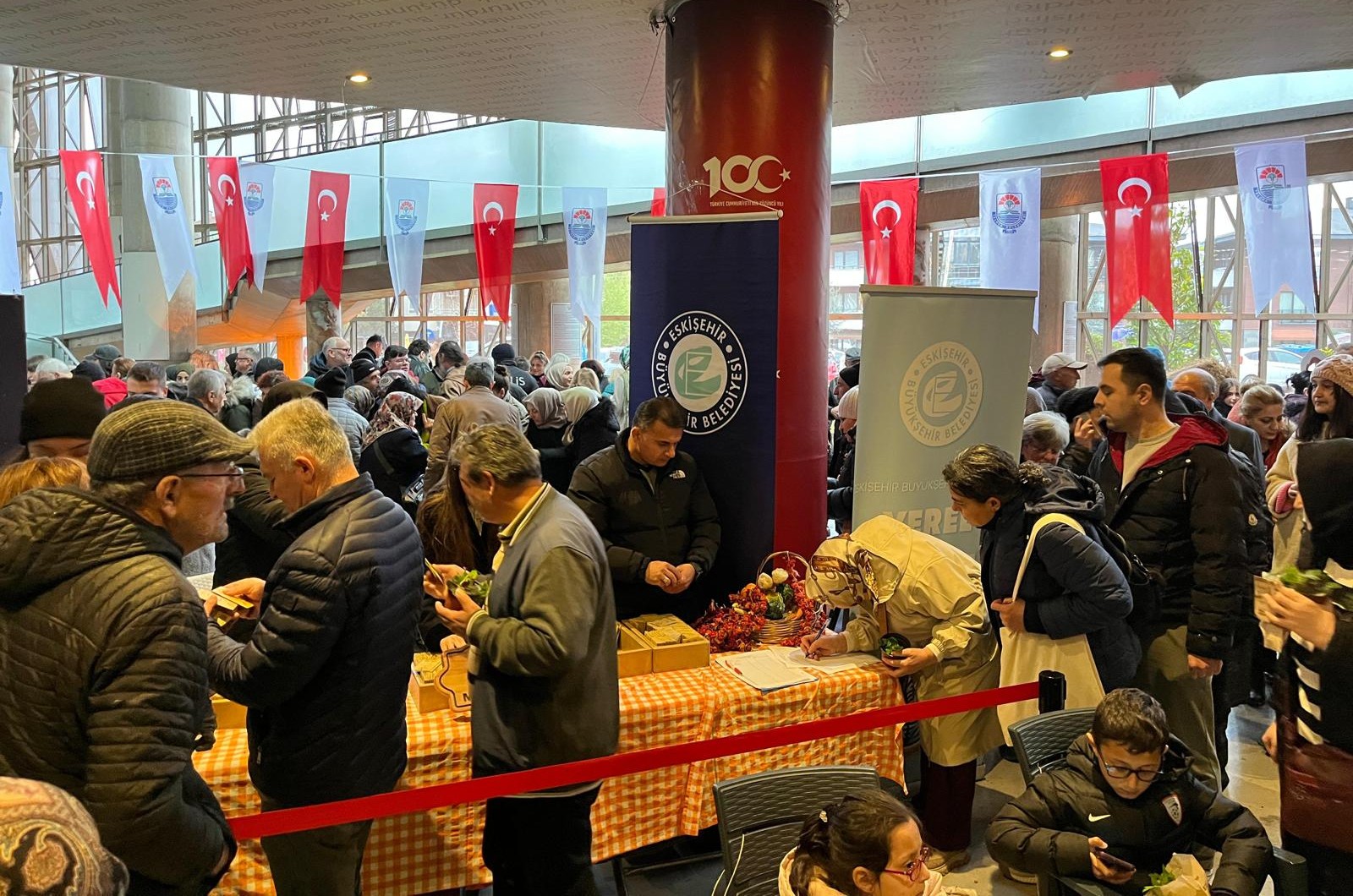 Eskişehir Büyükşehir Belediyesi, tohum takas şenliklerine katıldı