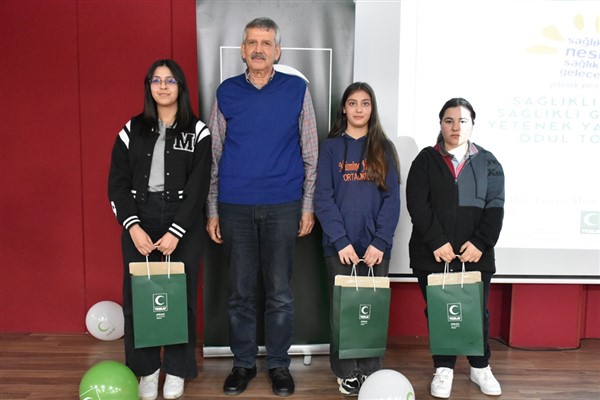 Karaman’da öğrenciler bağımlılığa karşı yetenekleriyle yarıştı