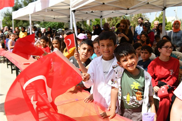 Şanlıurfa’da 23 Nisan coşkusu