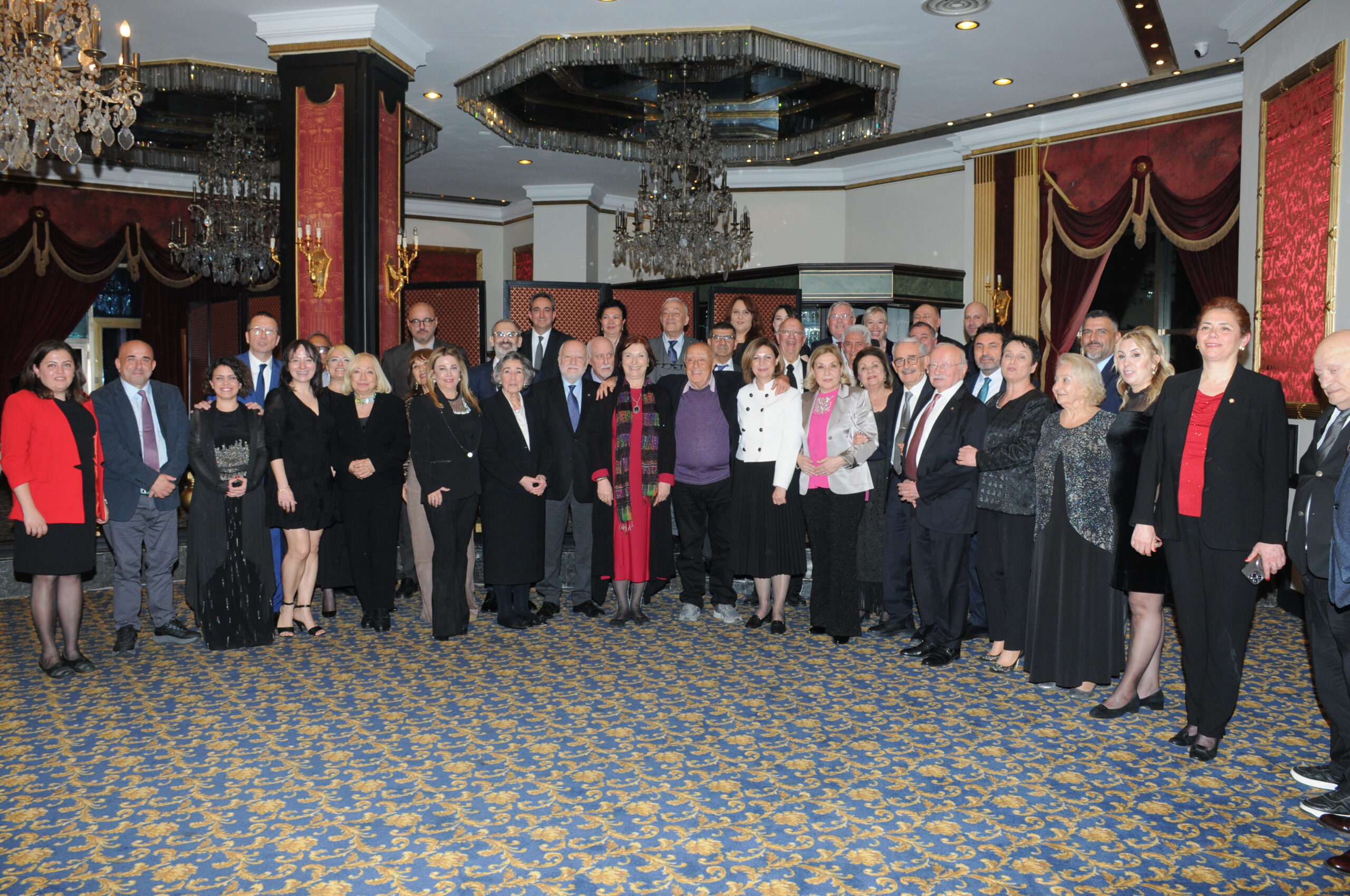 Başkan Ünlüce, Basın Konseyi’nin 37. yılı için İstanbul’da düzenlenen törene katıldı