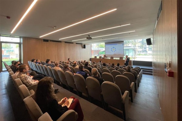 İnegöl Belediyesi’nde “Sonuç Odaklı İzleme ve Değerlendirme Sistemi Eğitimi” yapıldı