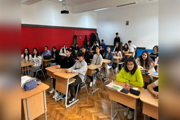 Öğrenciler, Erasmus projesi kapsamında Romanya’da
