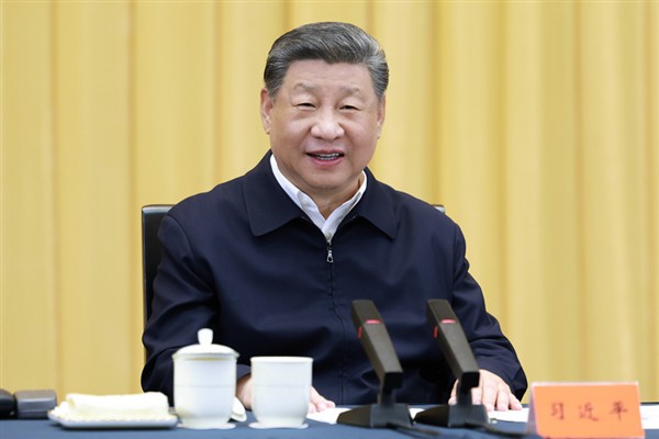 Xi, 15. Beş Yıllık Plan seminerine başkanlık etti