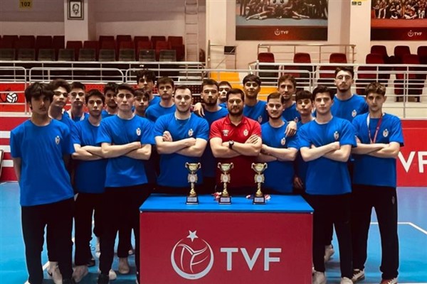 Yıldız erkekler takımı Türkiye Şampiyonası Play Off’larına katılmaya hak kazandı