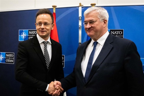 Ukrayna Dışişleri Bakanı Sybiha, Macar mevkidaşı Szijjarto ile bir araya geldi