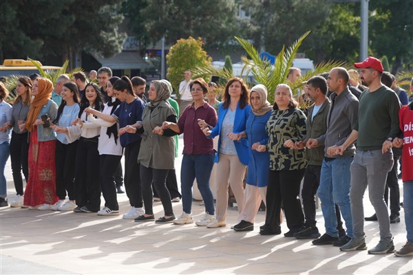 Diyarbakır Büyükşehir Belediyesi’nde 1 Mayıs kutlaması